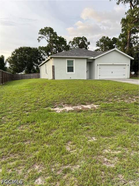 9028 Largo Cir, Labelle FL - photo 15 of 23