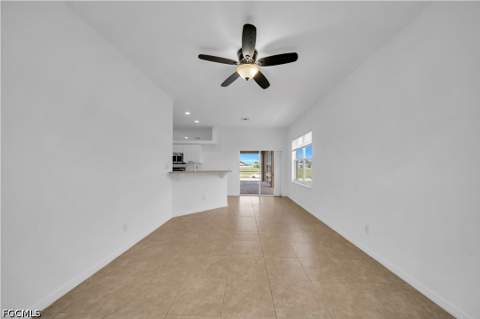 21 Kismet Pkwy E, Cape Coral FL - photo 10 of 21