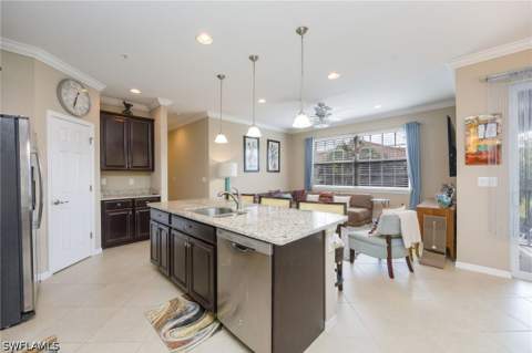 8540 Violeta St 201, Estero FL - photo 13 of 34
