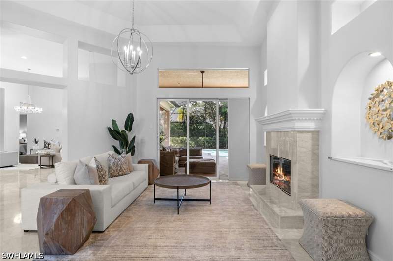 5 bedroom SingleFamilyResidence at 480 Terracina Way, Terracina, Naples — photo 4