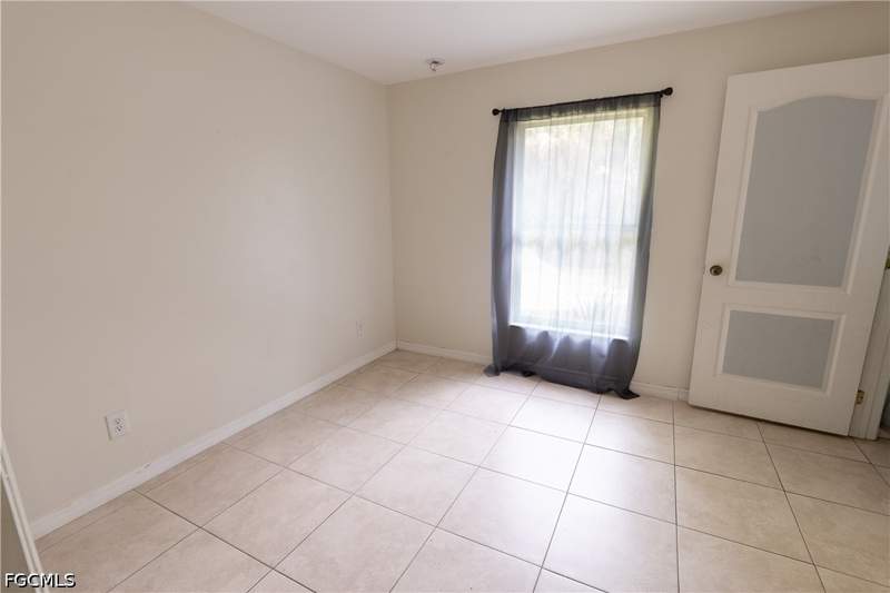3 bedroom SingleFamilyResidence at 3103 50th St W, Lehigh Acres, Lehigh Acres — photo 4