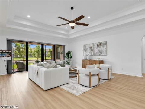 9454 Greenleigh Ct, Naples FL - photo 6 of 47
