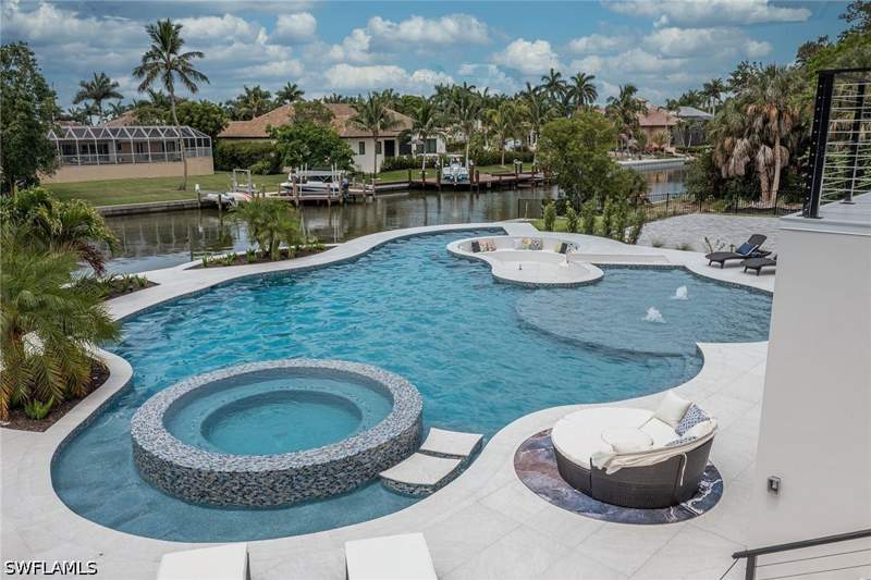 6 bedroom SingleFamilyResidence at 1685 Ludlow Rd, Marco Island, Marco Island — photo 4