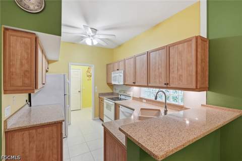 10727 Maui Cir, Estero FL - photo 16 of 50