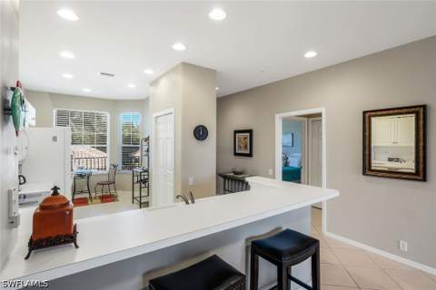 8247 Parkstone Pl 205, Naples FL - photo 11 of 33