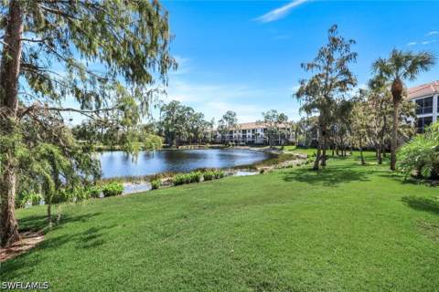 8247 Parkstone Pl 205, Naples FL - photo 24 of 33