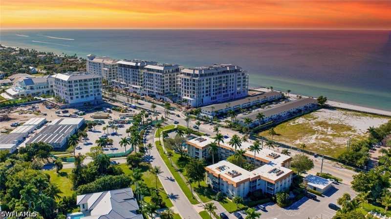2 bedroom Condominium at 1100 Gulf Shore Blvd N 312, Eleven Hundred Club, Naples — photo 1