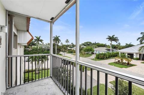 1100 Gulf Shore Blvd N 312, Naples FL - photo 15 of 16