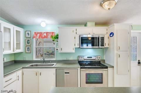 148 Seven Seas Way, Naples FL - photo 15 of 41