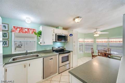 148 Seven Seas Way, Naples FL - photo 17 of 41