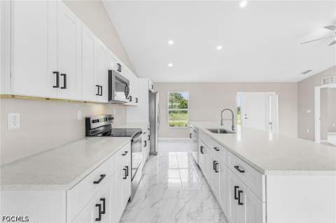 126 NE 9th St, Cape Coral FL - photo 6 of 26