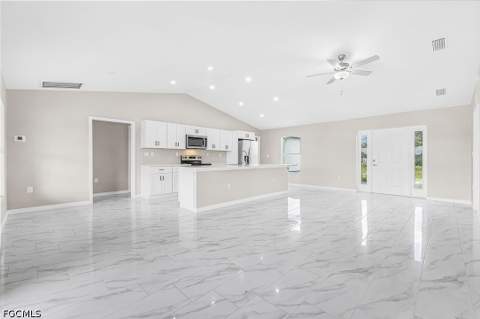 126 NE 9th St, Cape Coral FL - photo 7 of 26