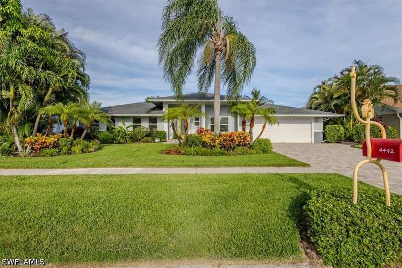5 bedroom SingleFamilyResidence at 4442 Wilder Rd, Pinewoods, Naples — photo 1