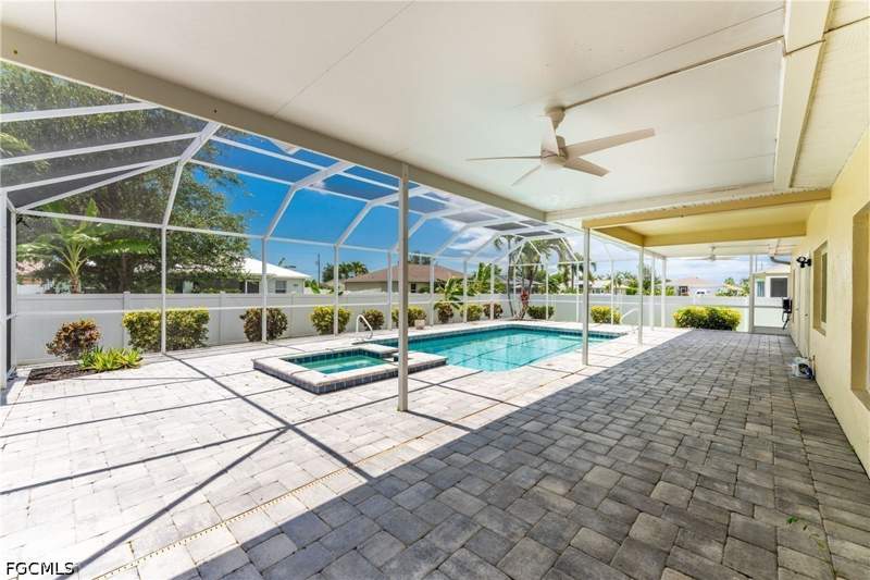 3 bedroom SingleFamilyResidence at 3310 SW 26th Ave, Cape Coral, Cape Coral — photo 4