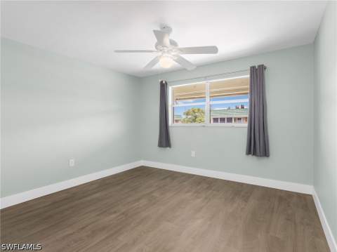 300 Valley Stream Dr 8A, Naples FL - photo 10 of 29