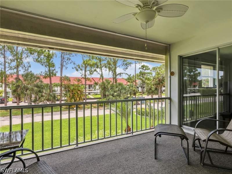 2 bedroom Condominium at 300 Valley Stream Dr 8A, Valley Stream Court, Naples — photo 2