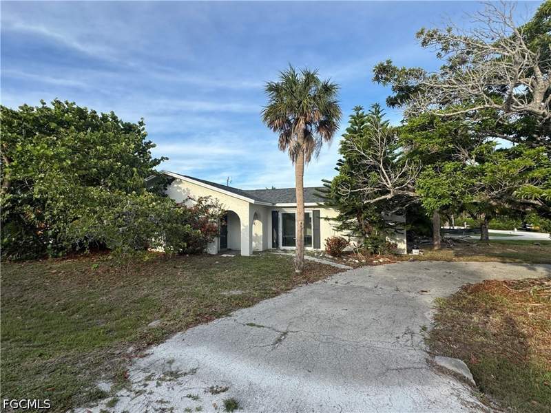 3 bedroom SingleFamilyResidence at 1683 Atlanta Plaza Dr, Sanibel Highlands, Sanibel — photo 2