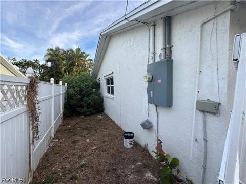 1683 Atlanta Plaza Dr, Sanibel FL - photo 24 of 27