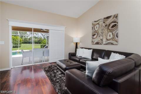 6658 Castlelawn Pl 9, Naples FL - photo 16 of 38