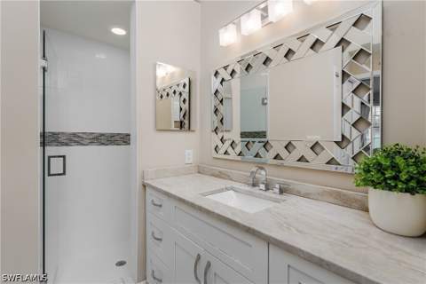 6658 Castlelawn Pl 9, Naples FL - photo 21 of 38