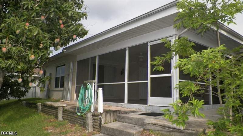 3 bedroom SingleFamilyResidence at 1629 SE 12th St, Cape Coral, Cape Coral — photo 5
