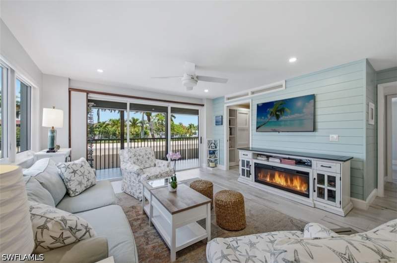 1 bedroom Condominium at 2170 Gulf Shore Blvd N 24W, Beacon House, Naples — photo 3