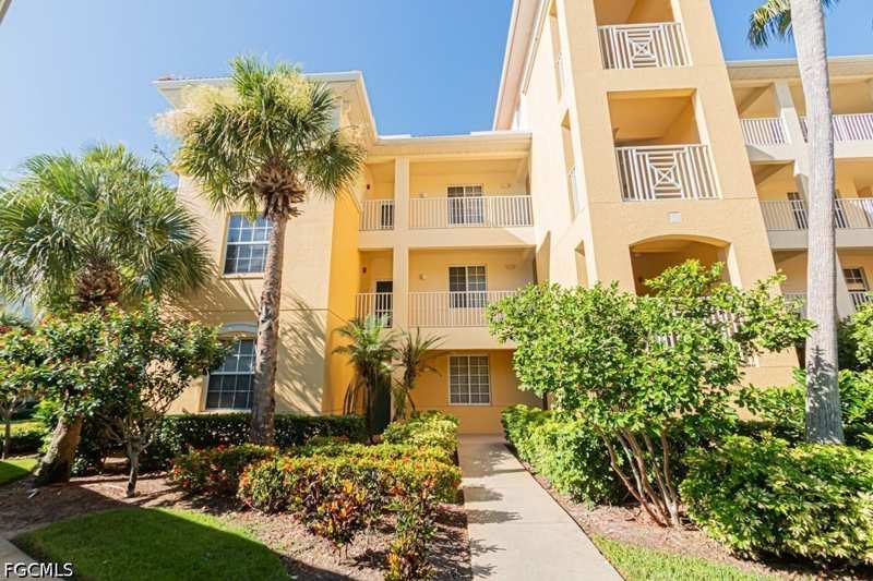 3 bedroom Condominium at 10710 Ravenna Way 201, Ravenna, Fort Myers — photo 1