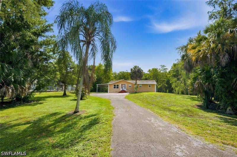 3 bedroom SingleFamilyResidence at 160 19th St NW, Golden Gate Estates, Naples — photo 5