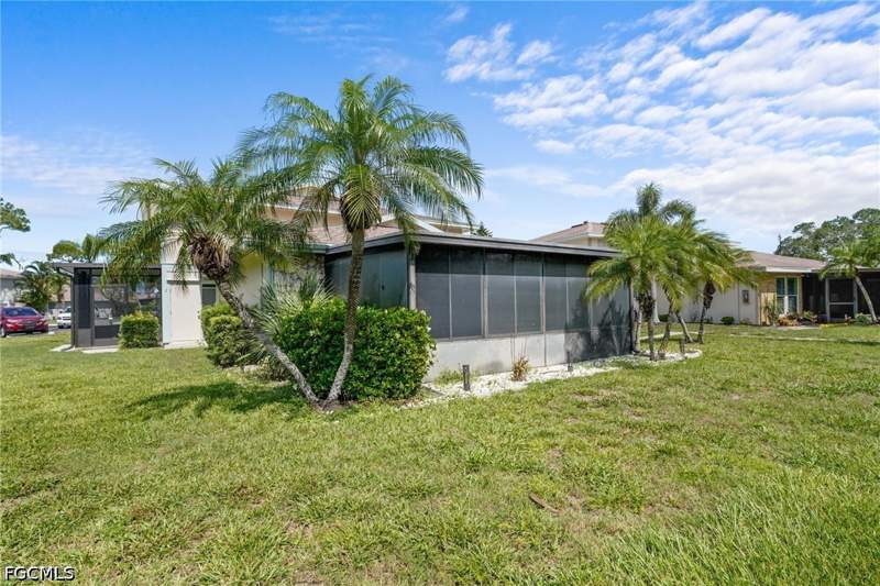 2 bedroom Condominium at 5848 Queen Elizabeth Way 1, Provincetown, Fort Myers — photo 5