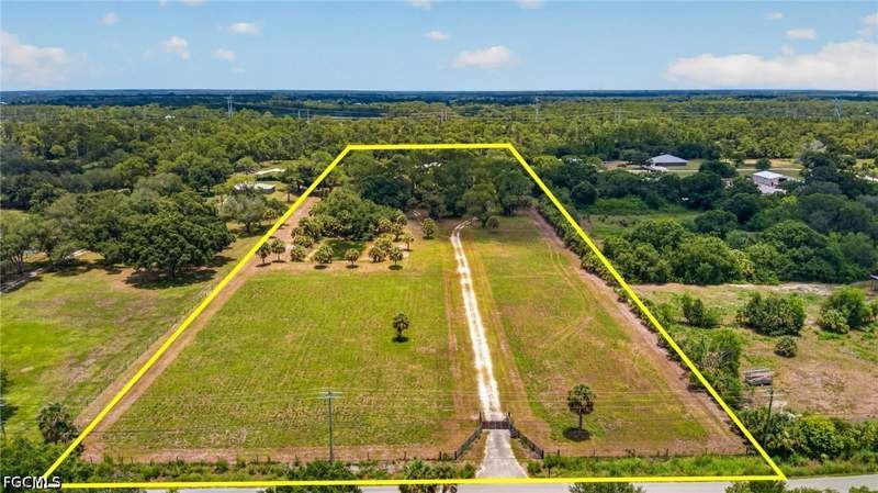 4 bedroom SingleFamilyResidence at 5261 Staley RD, BUCKINGHAM, Fort Myers — photo 2