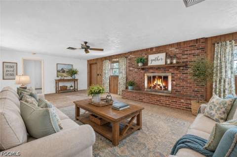 5261 Staley Rd, Fort Myers FL - photo 9 of 45