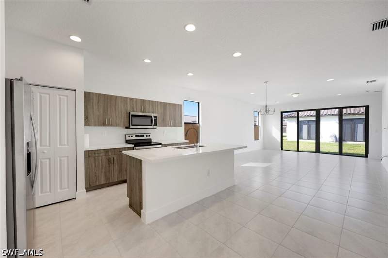 3 bedroom SingleFamilyResidence at 5574 Cassidy Ln, Silverwood At Ava Maria, Ave Maria — photo 3
