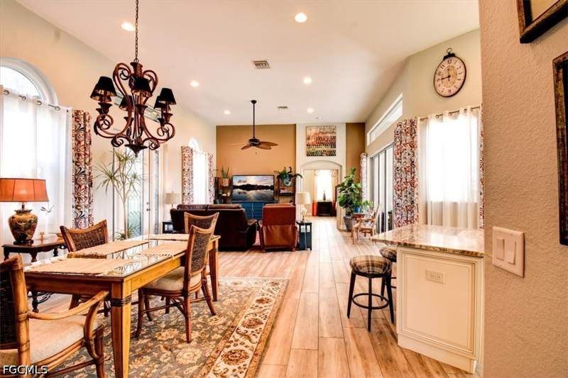 3 bedroom SingleFamilyResidence at 420 SE 32nd St, Cape Coral, Cape Coral — photo 5