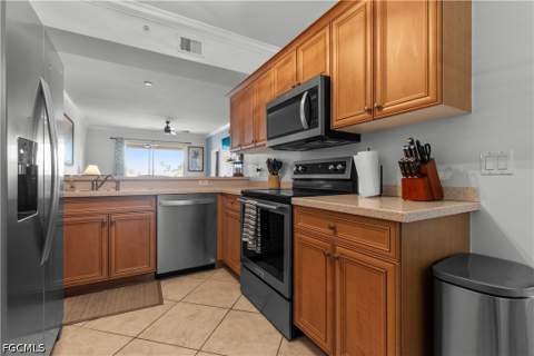 8470 Kingbird Loop 1025, Estero FL - photo 7 of 38