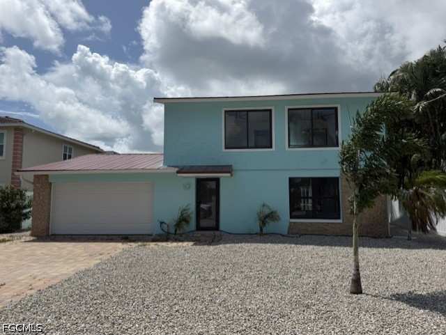 3 bedroom SingleFamilyResidence at 215 Albatross St, Fairway Isles North, Fort Myers Beach — photo 1