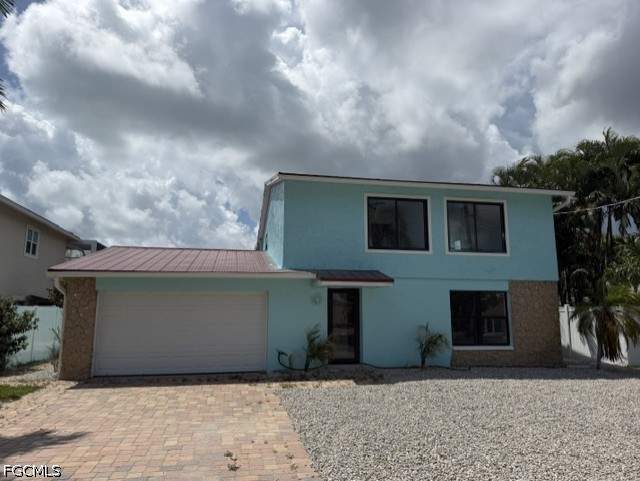 3 bedroom SingleFamilyResidence at 215 Albatross St, Fairway Isles North, Fort Myers Beach — photo 2