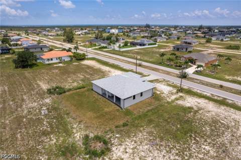 4304 Jacaranda Pkwy W, Cape Coral FL - photo 13 of 42