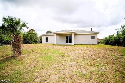 352 Labree Ave S, Lehigh Acres FL - photo 16 of 24