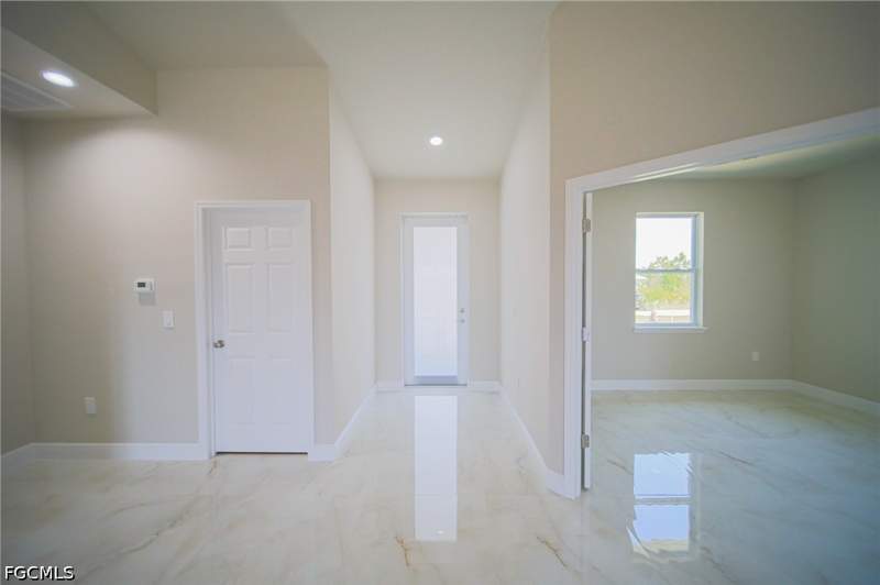 3 bedroom SingleFamilyResidence at 352 Labree Ave S, Lehigh Acres, Lehigh Acres — photo 2