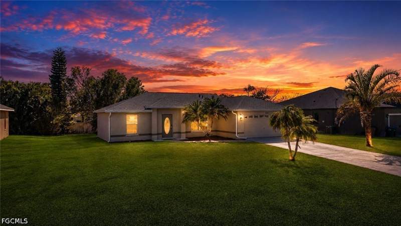 3 bedroom SingleFamilyResidence at 1810 SW 22nd St, Cape Coral, Cape Coral — photo 2