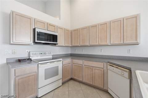 18144 Royal Hammock Blvd, Naples FL - photo 18 of 50