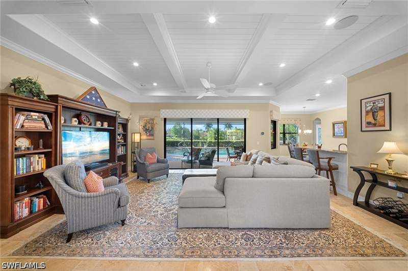 4 bedroom SingleFamilyResidence at 17211 Cherrywood Ct, Bonita National Golf And Country Club, Bonita Springs — photo 4