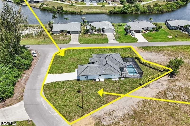 4 bedroom SingleFamilyResidence at 2800 NW 10th St, Cape Coral, Cape Coral — photo 4