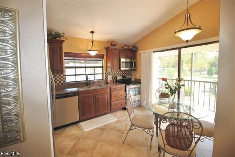 9639 Halyards Ct 21, Fort Myers FL - photo 15 of 49
