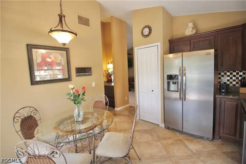 9639 Halyards Ct 21, Fort Myers FL - photo 16 of 49