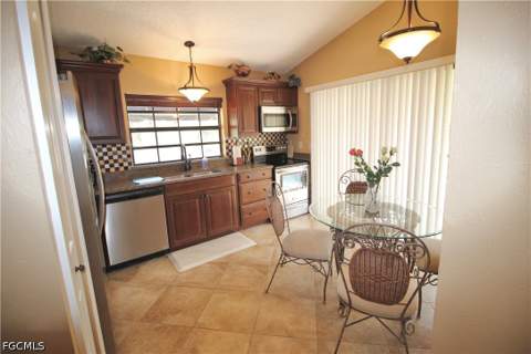 9639 Halyards Ct 21, Fort Myers FL - photo 20 of 49