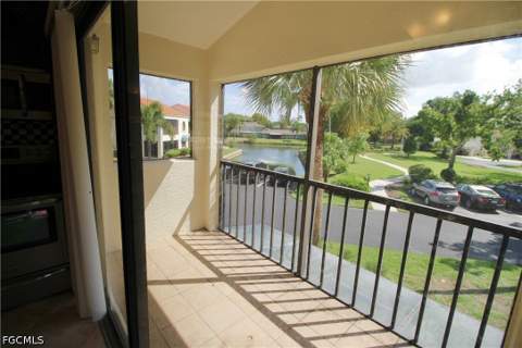 9639 Halyards Ct 21, Fort Myers FL - photo 7 of 49