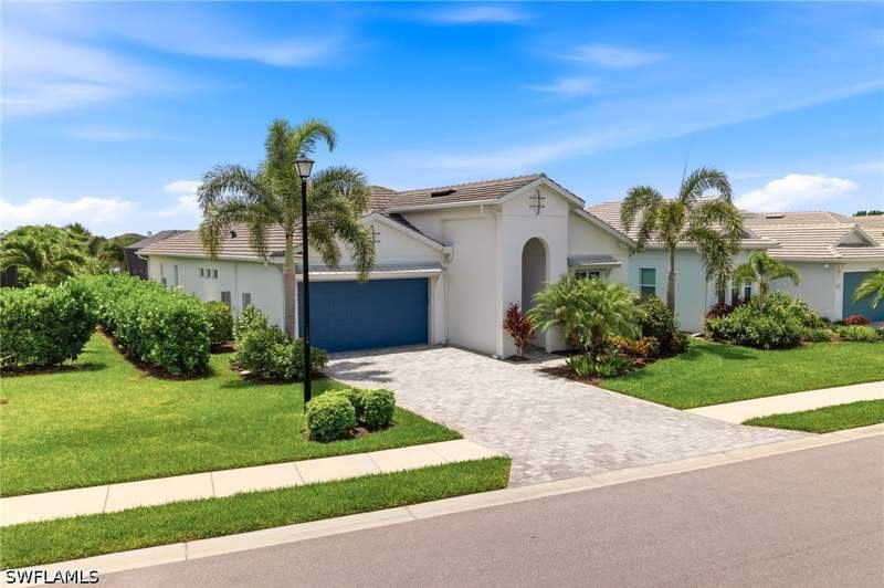 3 bedroom SingleFamilyResidence at 8980 Mustique Ln, Azure At Hacienda Lakes, Naples — photo 3