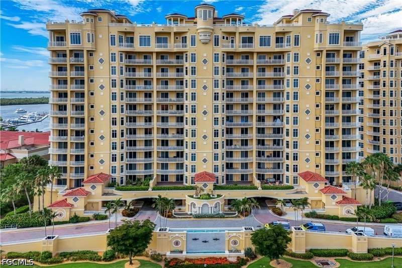 3 bedroom Condominium at 6021 Silver King Blvd 804, Tarpon Landings, Cape Coral — photo 2