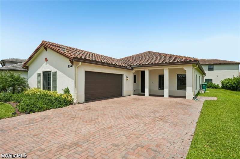 3 bedroom SingleFamilyResidence at 5026 Florence Dr, Maple Ridge, Ave Maria — photo 1